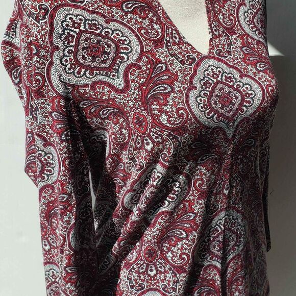 Talbots Woman Shirt Small 3/4 Slve Pull Over Top V-Neck Cranberry Rayon Spandex - Picture 2 of 7